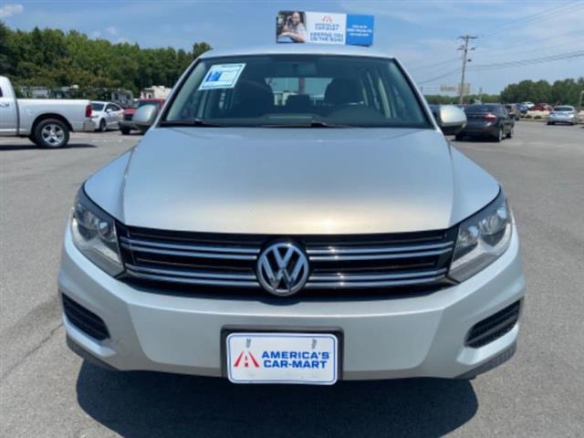 2014 Tiguan image 2