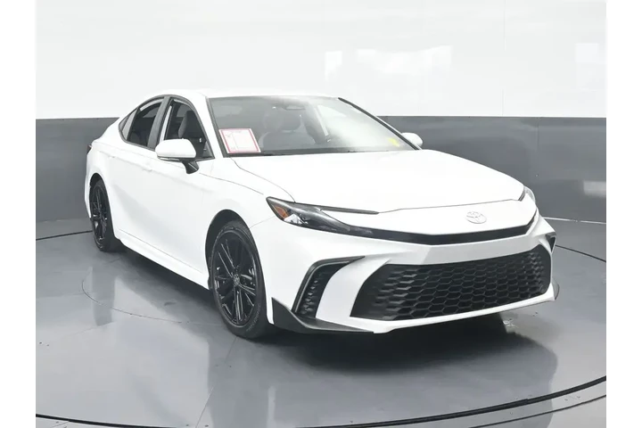 $27192 : Toyota Camry 2026 SE 4dr Sed image 9