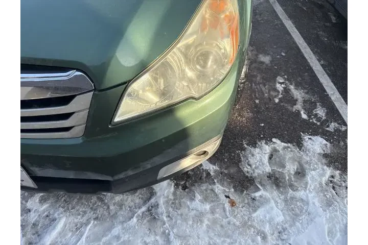 $7911 : Subaru Outback 2011 AWD 2.5i image 7