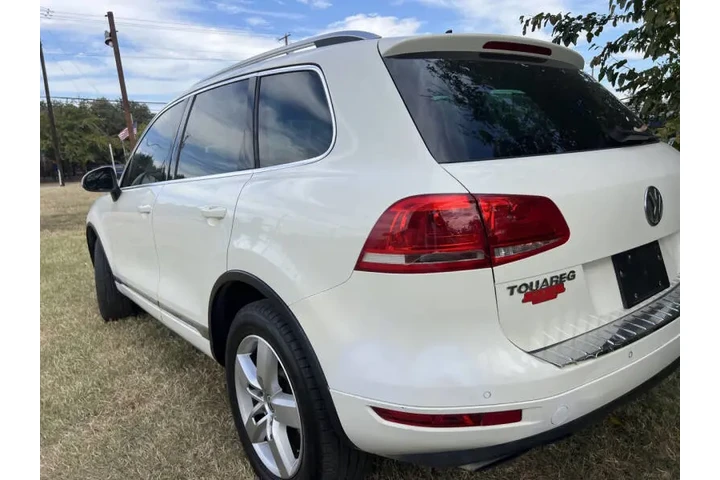 2012 Touareg image 7