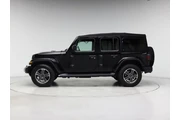 $32998 : Jeep Wrangler 2023 4x4 Sahar thumbnail