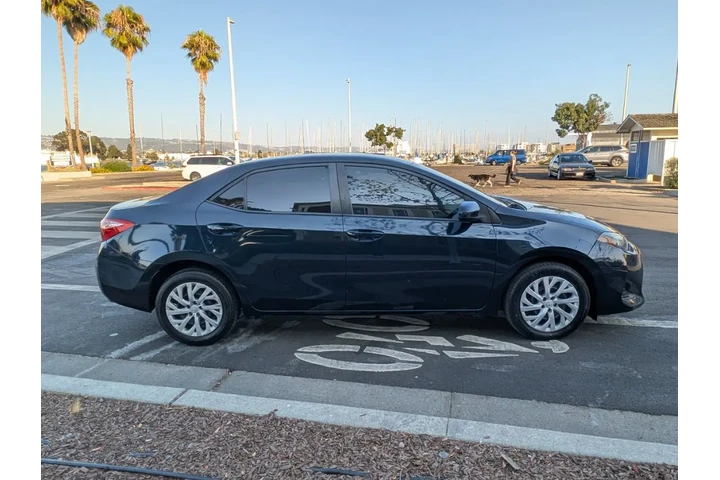 $15988 : 2019 Corolla LE image 5