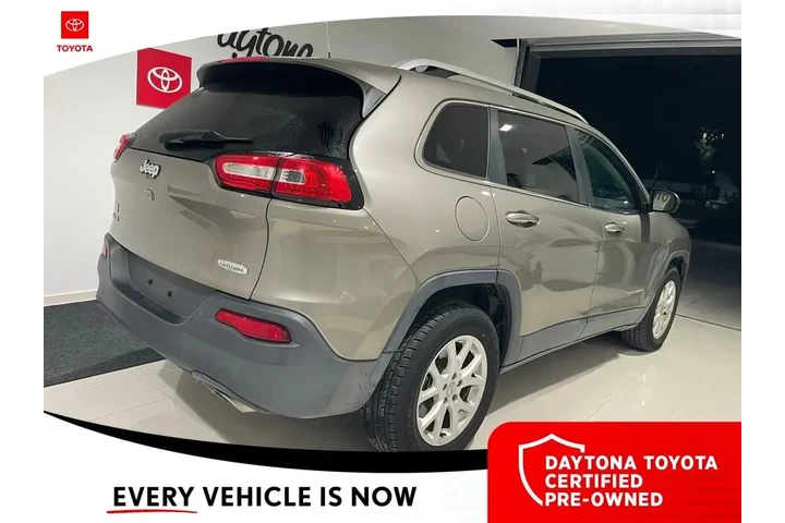 $16000 : Jeep Cherokee 2017 4x4 Latit image 5