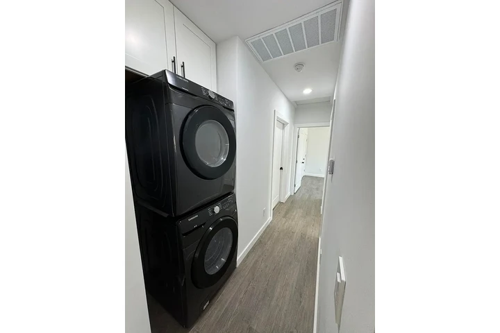 $800 : Nueva belleza de Lakewood 2 ! image 6