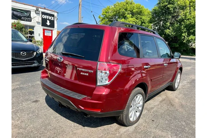 $10300 : 2012 Forester 2.5X Limited image 6