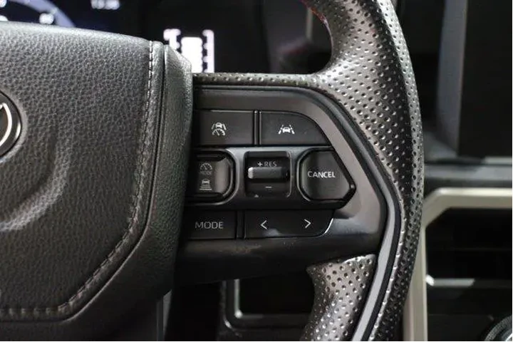 $38998 : Toyota Tacoma 2025 4x4 SR 4d image 10