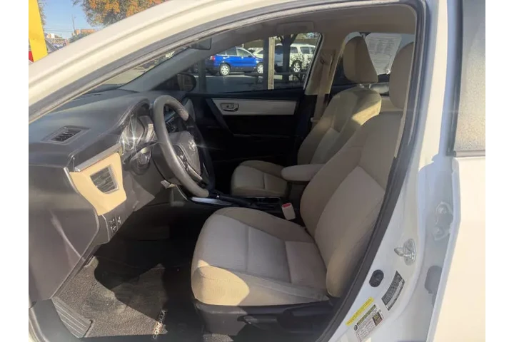 2015 Corolla L image 10
