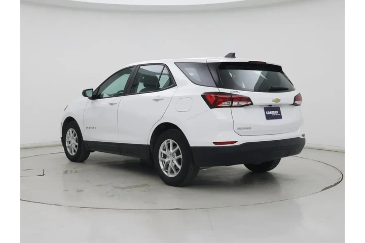 $20998 : Chevrolet Equinox 2022 LS 4d image 2