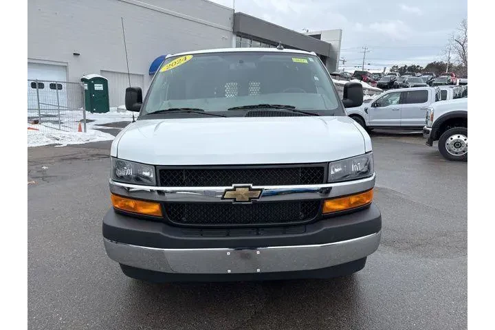$29498 : Chevrolet Express 2024 2500 image 8