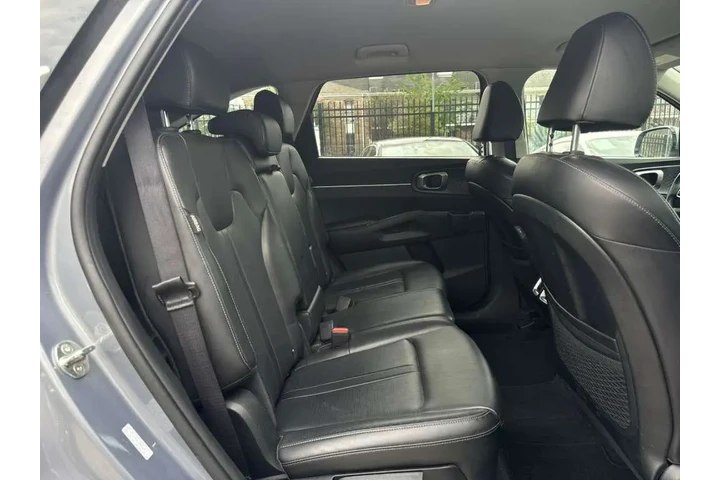 2024 Sorento S 2WD image 10