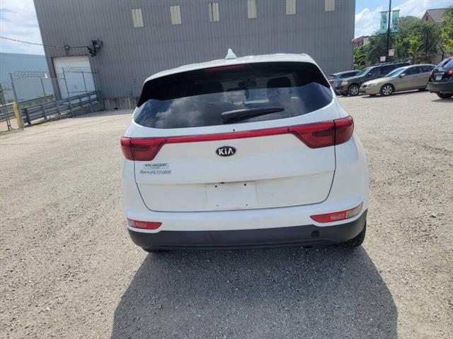 $9800 : 2018 Sportage LX image 6