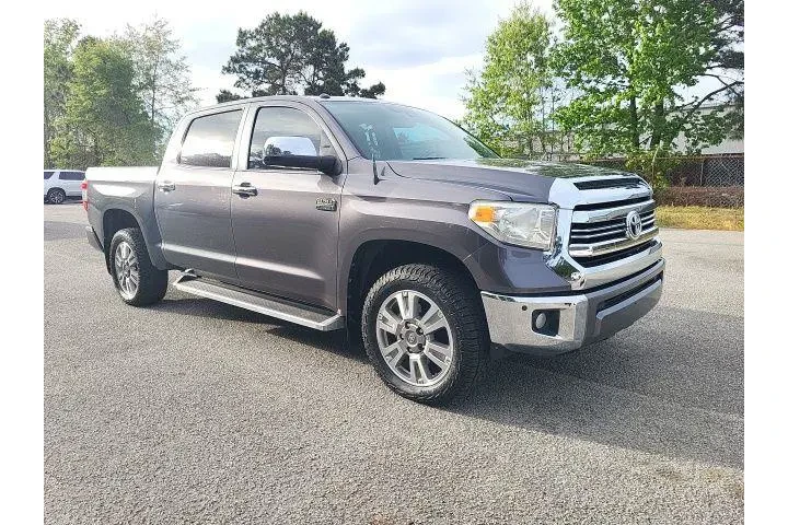 $34989 : Toyota Tundra 2017 4x4 Plati image 1