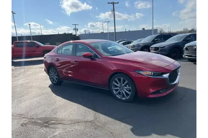 $25980 : Mazda Mazda3 Sedan 2025 2.5 image 2