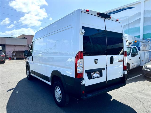 $27995 : 2019 RAM ProMaster Cargo Van image 4