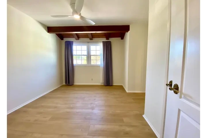 $2899 : 3bed house available in LA image 5