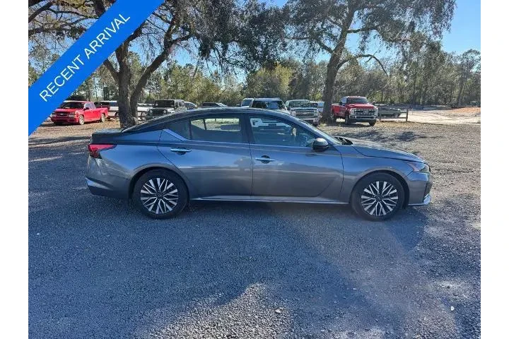 $19585 : Nissan Altima 2024 2.5 SV 4d image 6