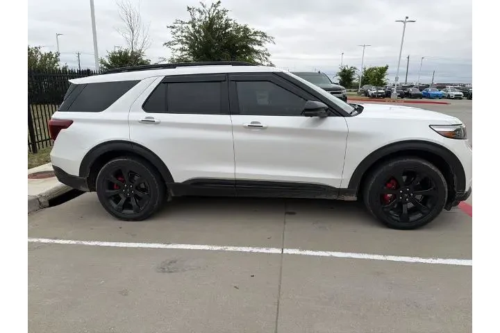 $38998 : Ford Explorer 2023 AWD ST 4d image 6