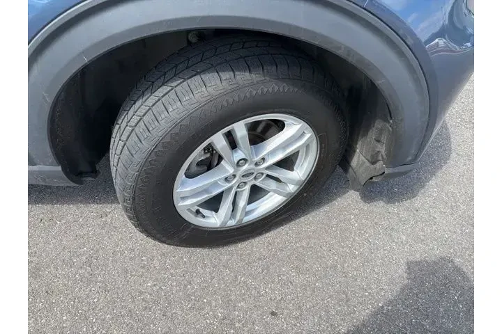 $22990 : Ford Explorer 2020 AWD XLT 4 image 9