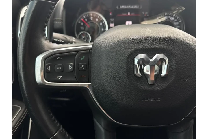 2023 RAM 1500 Laramie Crew Ca image 8
