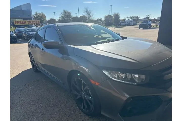 $13297 : Honda Civic 2017 Sport 4dr H image 4