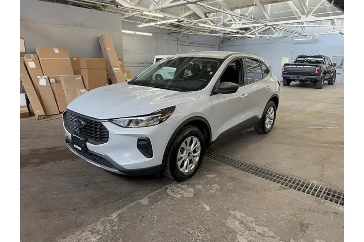 $27964 : Ford Escape 2025 AWD Active image 1