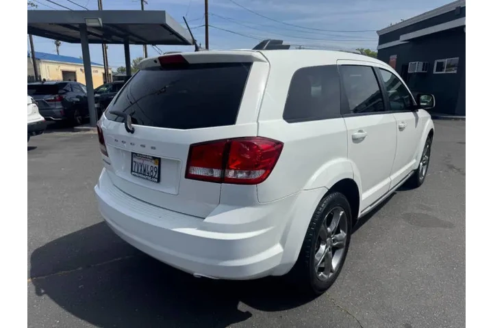 $11998 : 2017 Journey Crossroad Plus image 6
