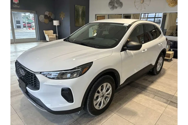 $25462 : Ford Escape 2024 AWD Active image 7