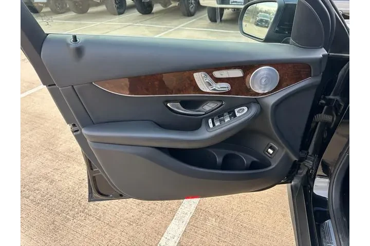 $14495 : Mercedes-Benz GLC 2017 AWD G image 8