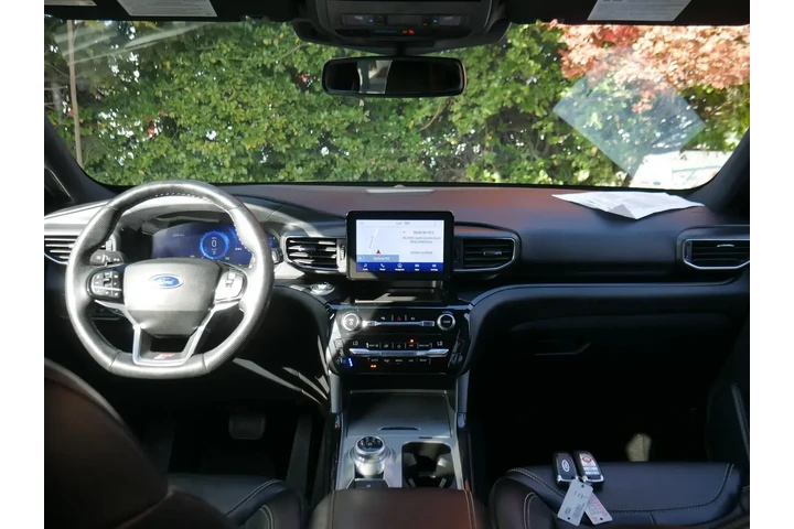 $35970 : Ford Explorer 2021 AWD ST 4d image 9