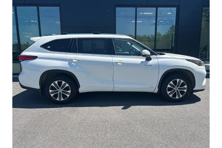 $30750 : Toyota Highlander Hybrid 202 image 3