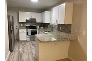 $900 : Fully renovated and furnished thumbnail