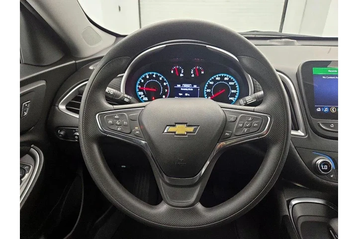 $21998 : Chevrolet Malibu 2024 LT 4dr image 10