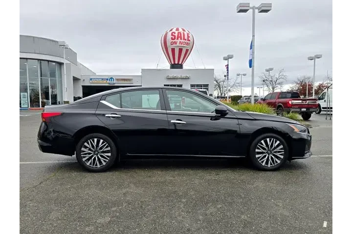 $21900 : Nissan Altima 2024 2.5 SV 4d image 7