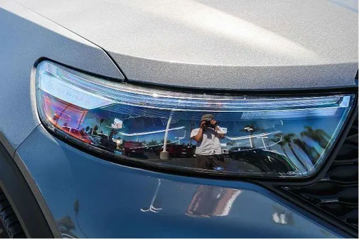 $36999 : Ford Explorer 2022 AWD ST 4d image 4