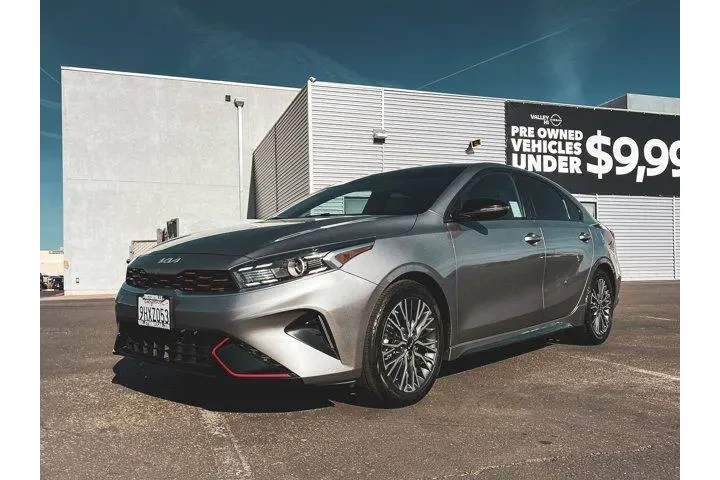 $18997 : Kia Forte 2023 GT-Line 4dr S image 7