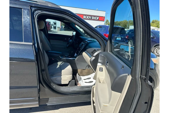$4450 : 2013 Explorer FWD 4dr Base image 9