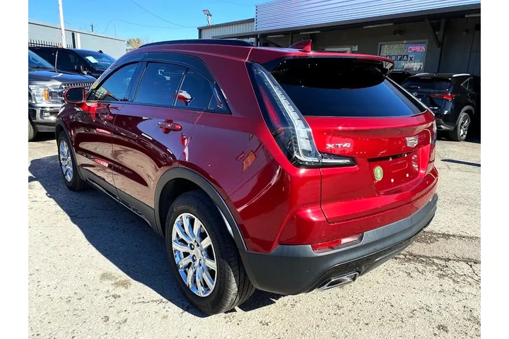 2019 XT4 Sport image 4