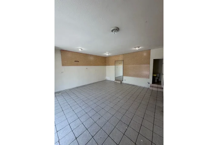 $95000 : COMMERCIAL FOR RENT image 1