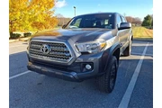 $27990 : Toyota Tacoma 2017 4x4 TRD O thumbnail