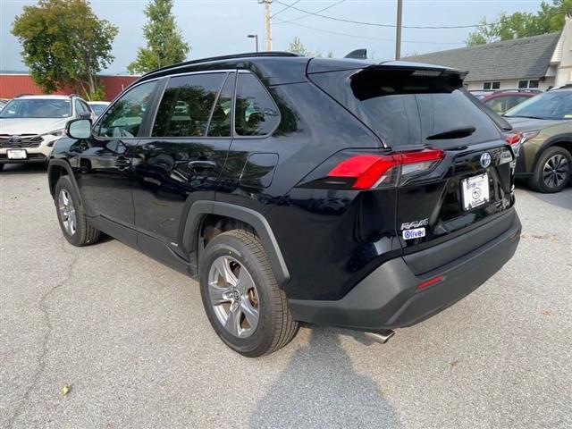 $31625 : 2022 RAV4 Hybrid XLE image 7