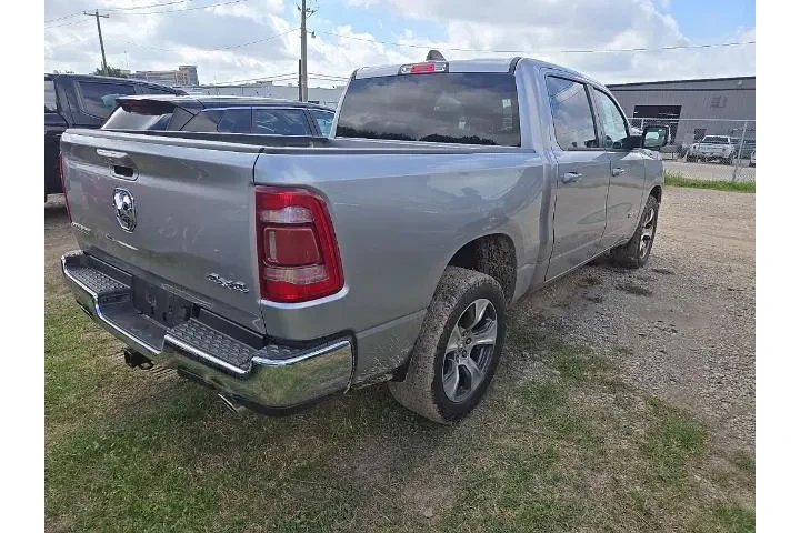 $35883 : Ram 1500 2023 4x4 Laramie 4d image 3