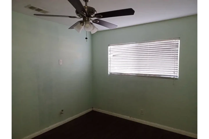 $600 : Rento cuarto image 3