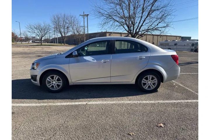 $4495 : 2014 Sonic LT Auto image 3