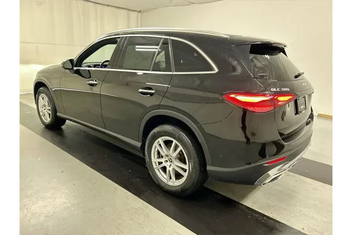 $36990 : Mercedes-Benz GLC 2023 AWD G image 7
