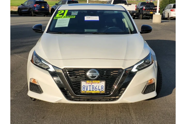 $22500 : Nissan Altima 2021 2.0 SR 4d image 2
