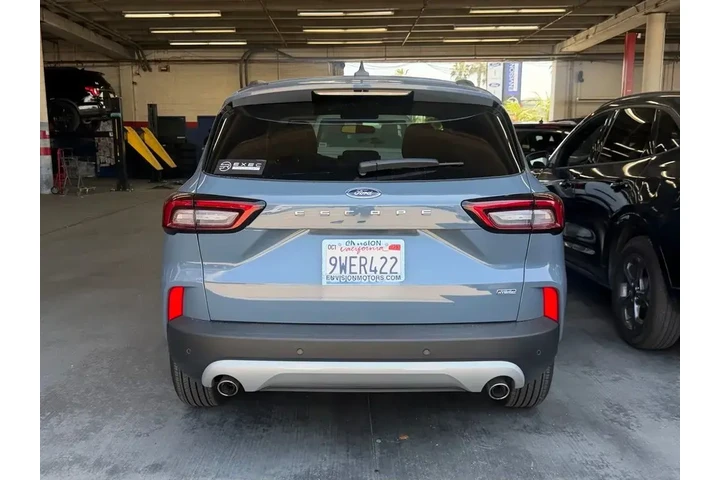 $31888 : Ford Escape Plug-In Hybrid 2 image 4