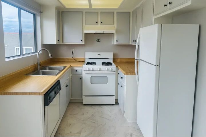 $1925 : Apartamentos listos-Hawthorne image 6