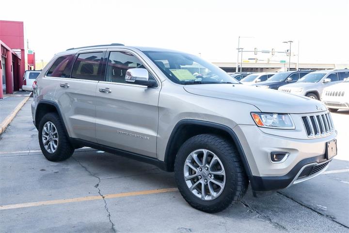 $17988 : 2015 Grand Cherokee Limited image 4