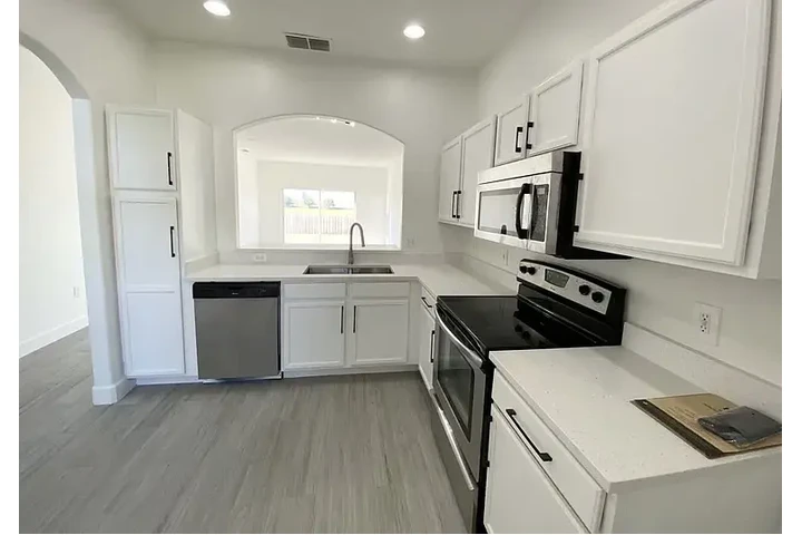 $2000 : HOUSE FOR RENT IN ORLANDO FL image 4