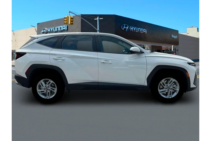 $27998 : Hyundai TUCSON 2025 AWD SE 4 image 9
